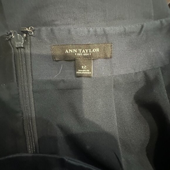 Ann Taylor Navy Blue Suit Pencil Skirt Size 12 - Picture 5 of 6